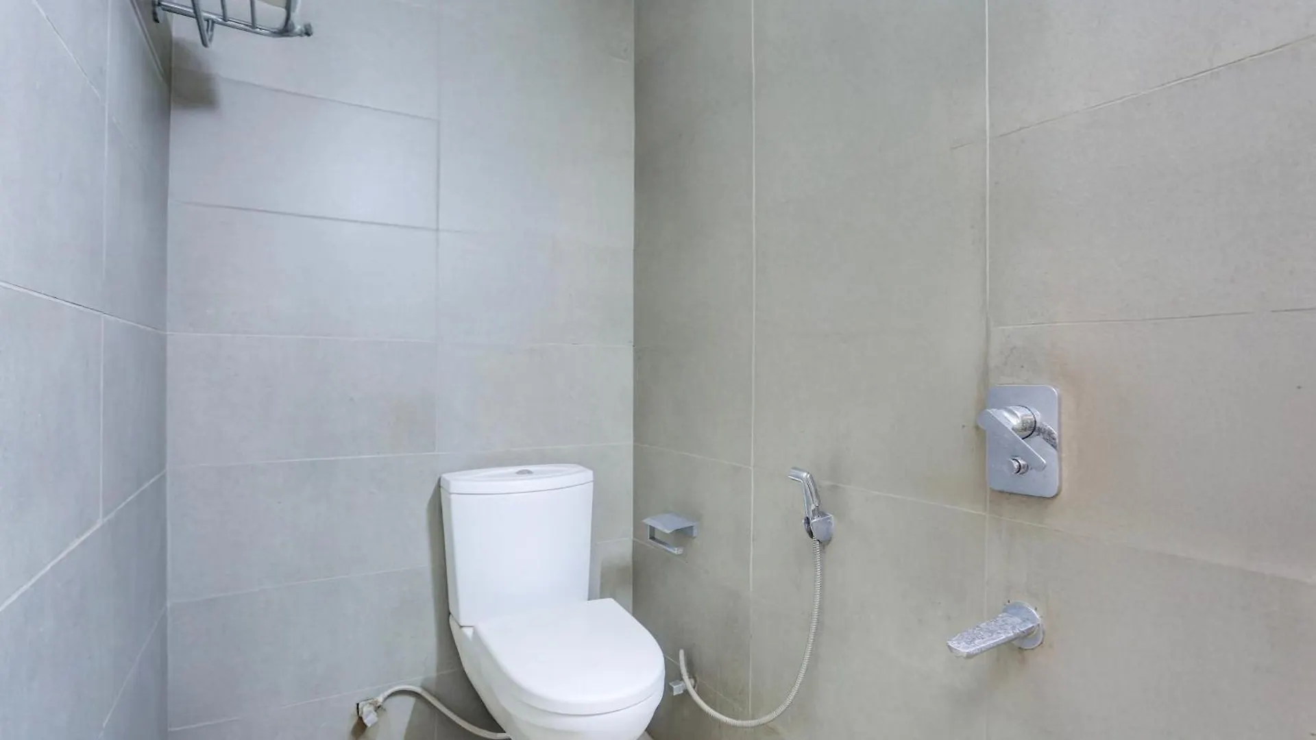 Super Townhouse Sector 64 Near Worldmark Gurugram Formerly Vero Gurgaon India