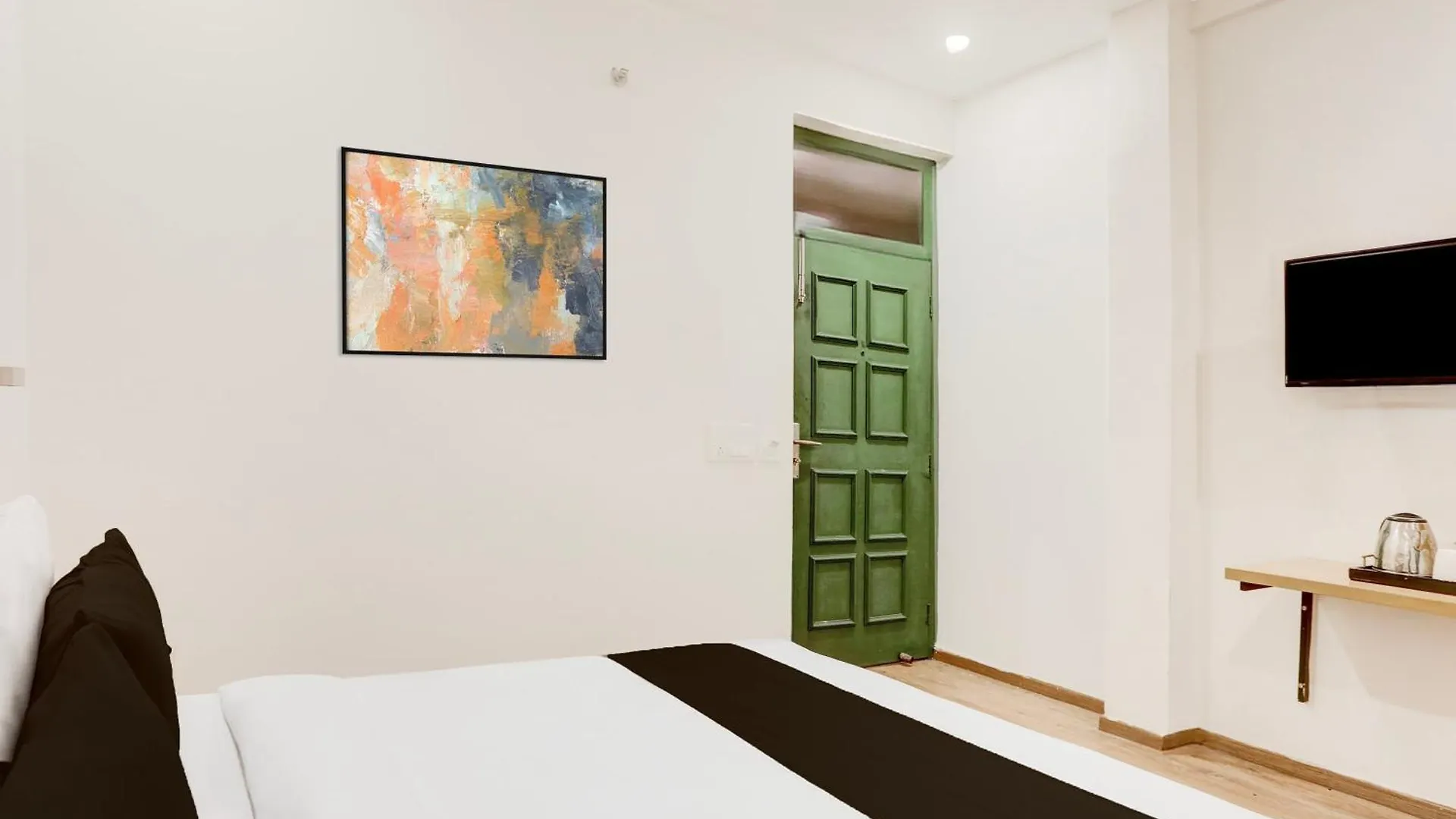 Super Townhouse Sector 64 Near Worldmark Gurugram Formerly Vero Gurgaon